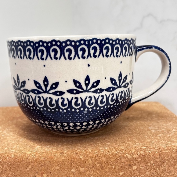 Boleslawiec Manufaktura Pottery - 18 oz Mug - Cobalt Blue "Swan Lake" Pattern - Picture 2 of 4